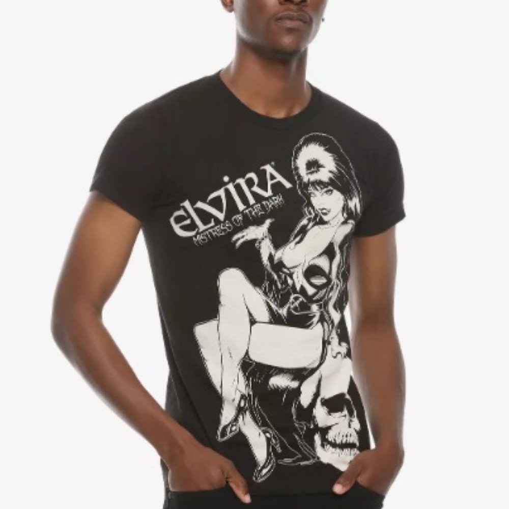 Elvira Mistress Of The Dark Comic Skull T-Shirt - Medium